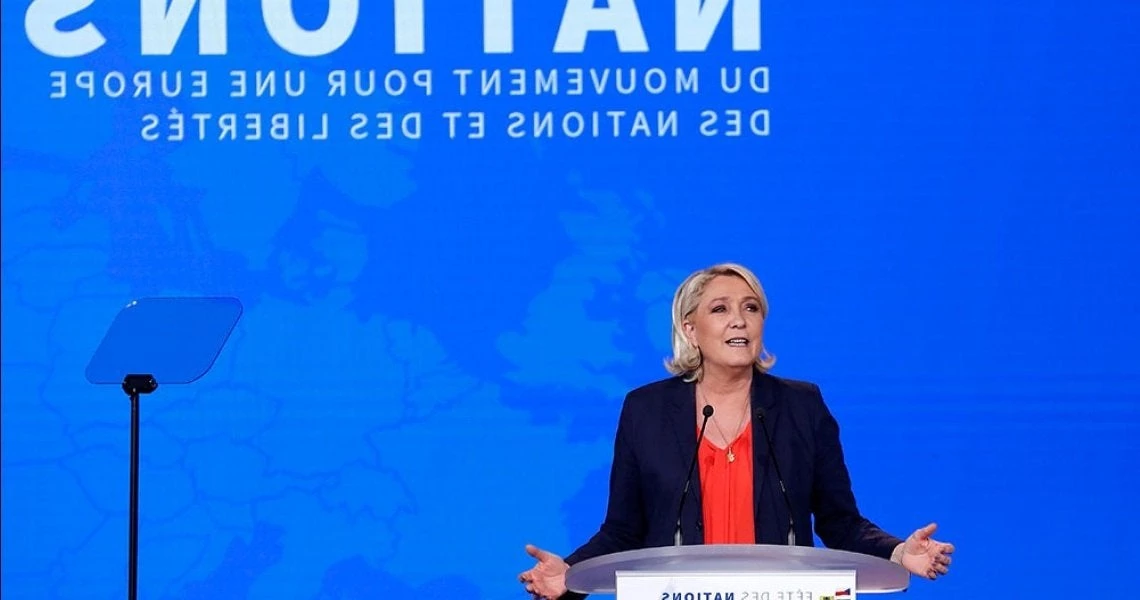 H Eυρώπη αλλάζει: Η Λεπέν προσπέρασε τον Μακρόν στις δημοσκοπήσεις – Η Εθνική Δεξιά γονατίζει τον ισλαμικό φονταμενταλισμό και την παγκοσμιοποίηση